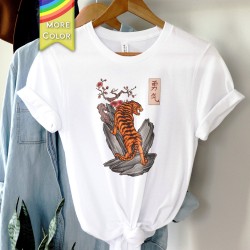 Japanese Style Shirt, Tattoo Tiger Unisex Shirt, Aesthetic Shirt, Aesthetic Clothing, Tattoo Shirt, Tiger Shirt, Tattoo Style, Orange Tiger Japanese Style Shirt, Tattoo Tiger Unisex Shirt, Aesthetic Shirt, Aesthetic Clothing, Tattoo Shirt, Tiger Shirt, Tattoo Style, Orange Tiger