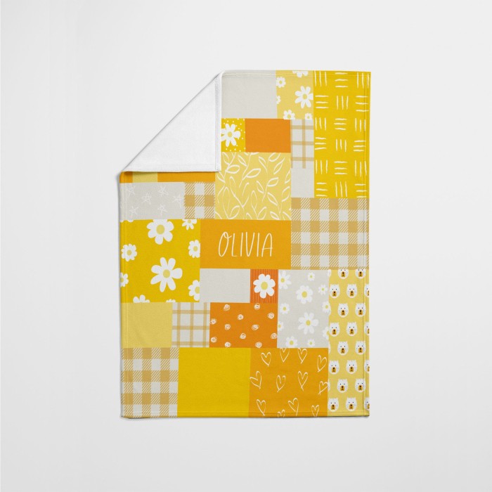 Personalizable Couch Throw, Teddy Blanket With Name, Patchwork Style Nursery Quilt, Child Room Decor, Daisy Baby Blanket, Gingham Pattern
