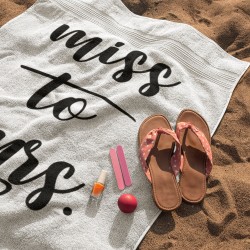 Mr. and Mrs. Custom Beach Towel, Personalized Bath Towel, Custom Pool Towel with Name, Bride Towel, Anniversary Beach Towel