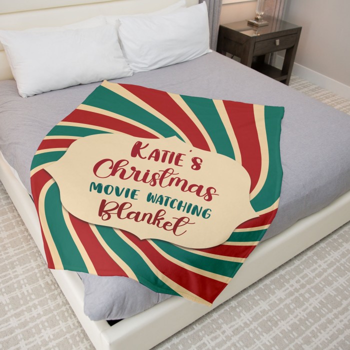 Custom Movie Watching Blanket, Personalized Retro Christmas Blanket, Christmas Gifts, Noel Present, New Year Gift, Gift for mom dad friend