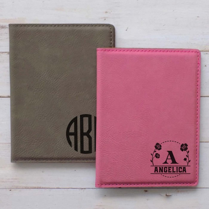 Christmas Gift Passport Cover, Leather Passport Holder, Monogram Gift Passport Case, Corporate Gifts, Employee Gifts, Client Gifts, Christmas
