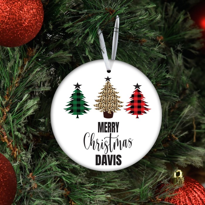 Personalized Buffalo Plaid Tree Ornaments with 'Merry Christmas' and Custom Name – Perfect for the Holiday Season!